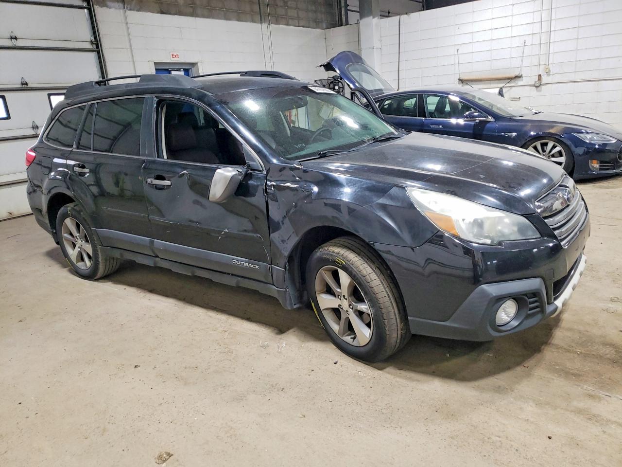 4S4BRCSC4D3286720 · 2013 SUBARU OUTBACK · 4/13