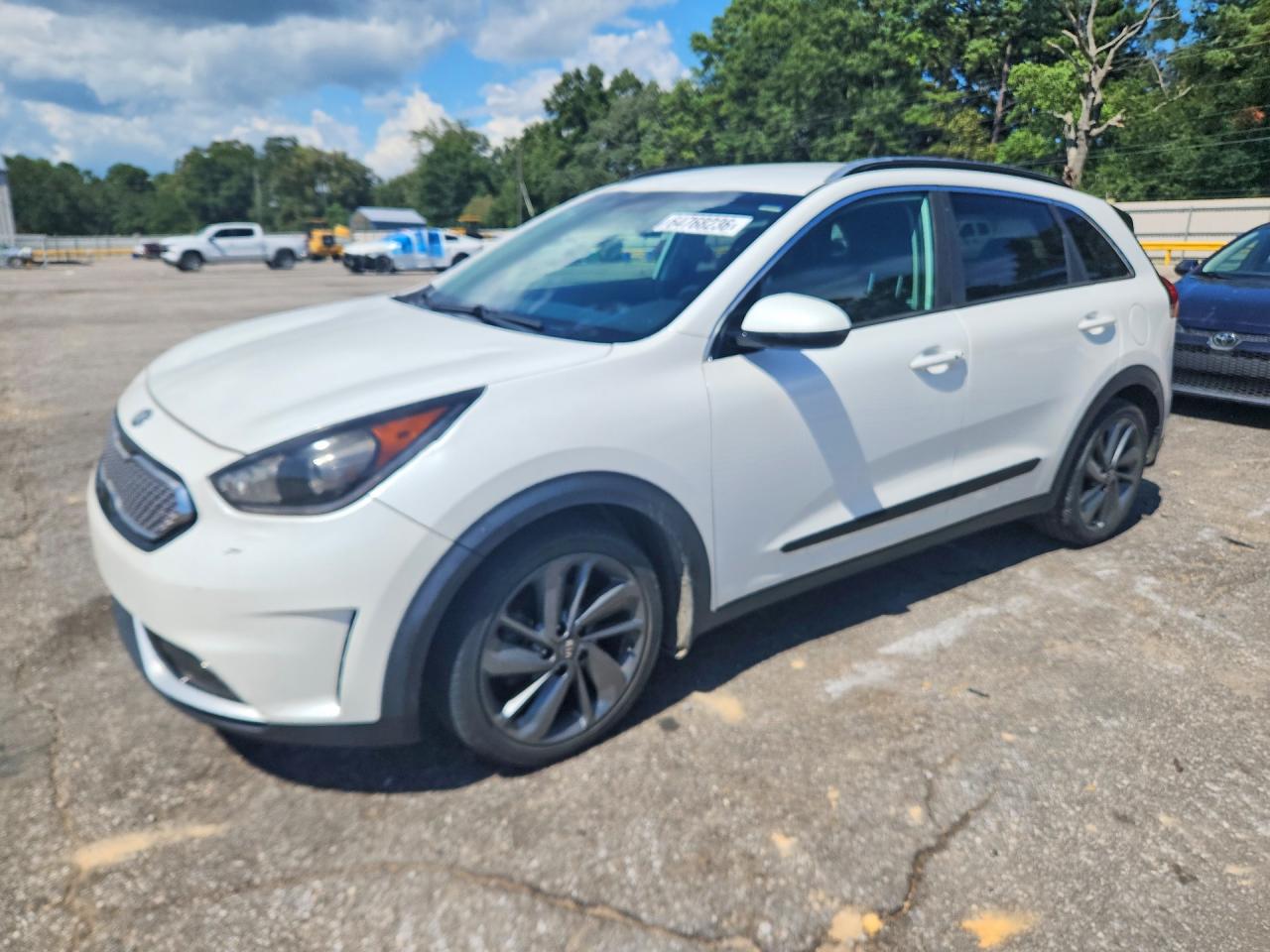 KNDCC3LC8H5065513 · 2017 KIA NIRO