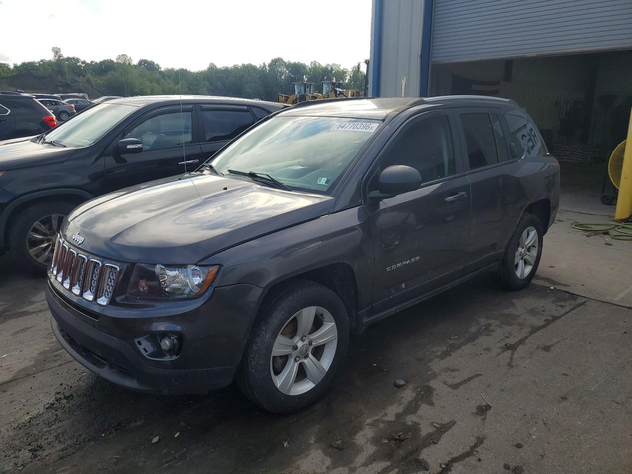 1C4NJDEBXGD776224 · 2016 JEEP COMPASS