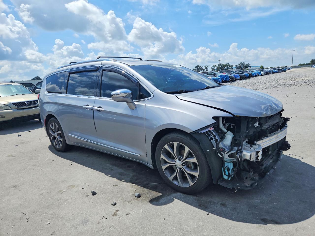 2C4RC1GGXHR505083 · 2017 CHRYSLER PACIFICA · 4/14