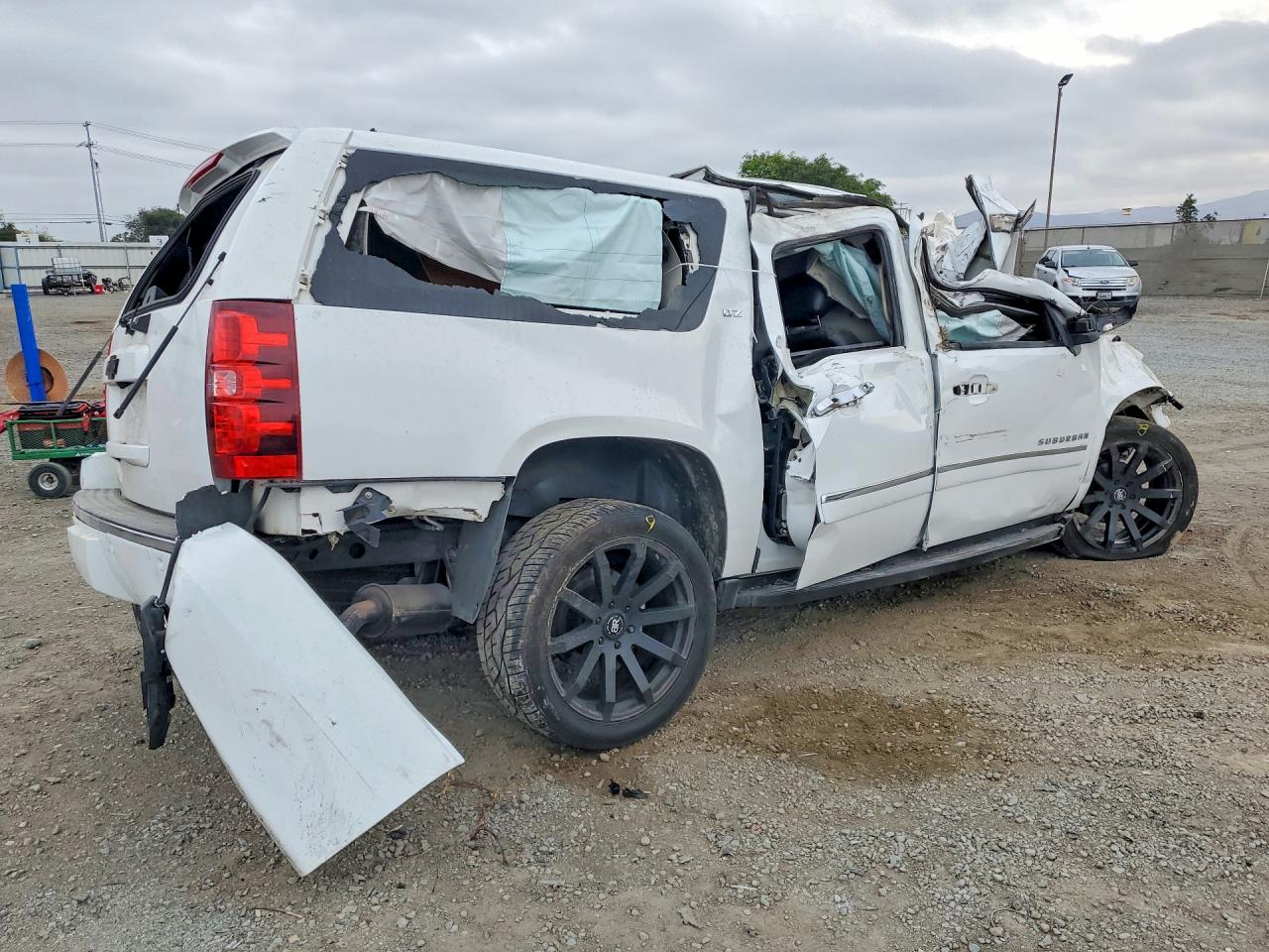 1GNSKKE7XDR158083 · 2013 CHEVROLET SUBURBAN · 3/13