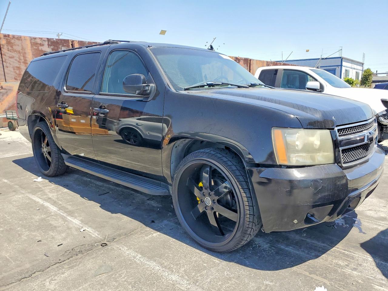 1GNFC16J27R205596 · 2007 CHEVROLET SUBURBAN · 4/13