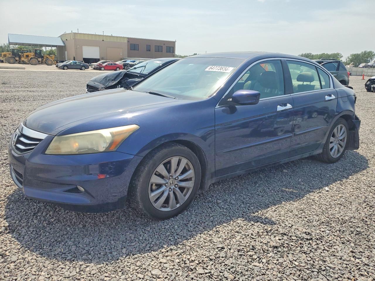 1HGCP3F88BA008272 · 2011 HONDA ACCORD