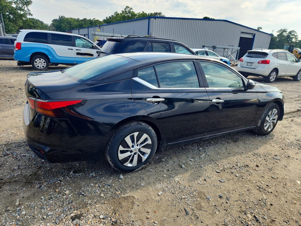 1N4BL4BV8PN395824 · 2023 NISSAN ALTIMA · 3/12