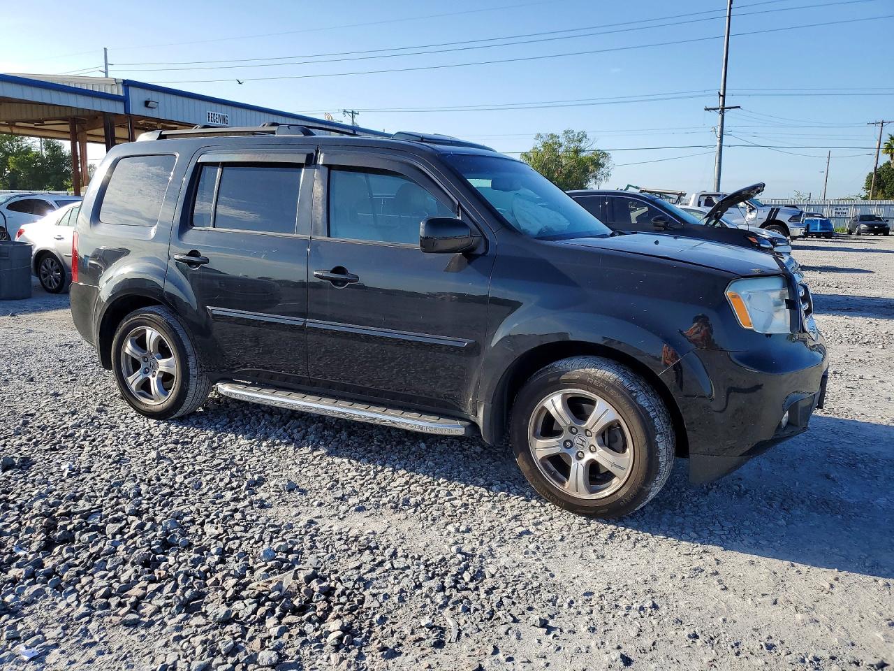 5FNYF4H78FB078997 · 2015 HONDA PILOT · 4/13