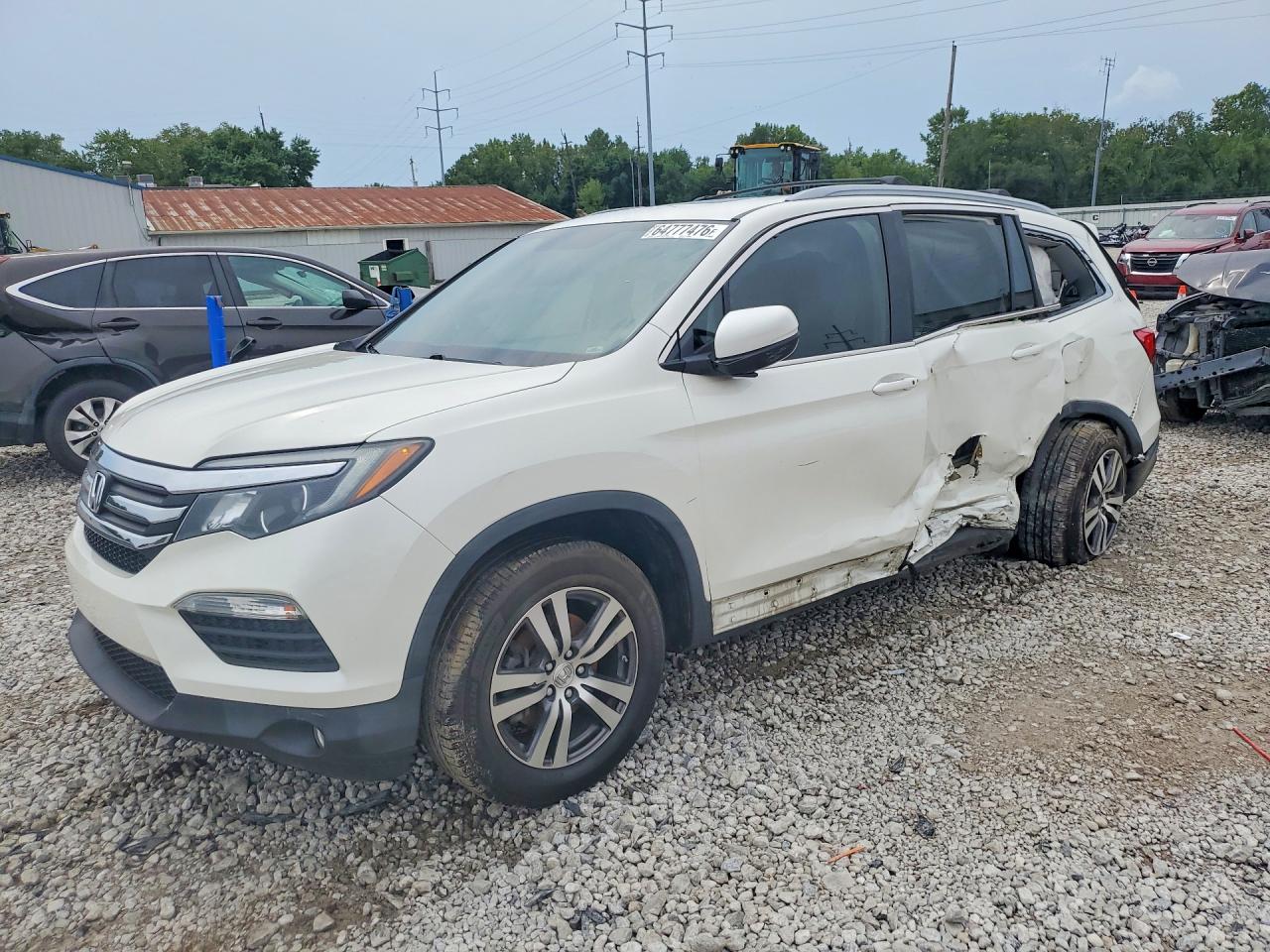 5FNYF6H56HB032615 · 2017 HONDA PILOT