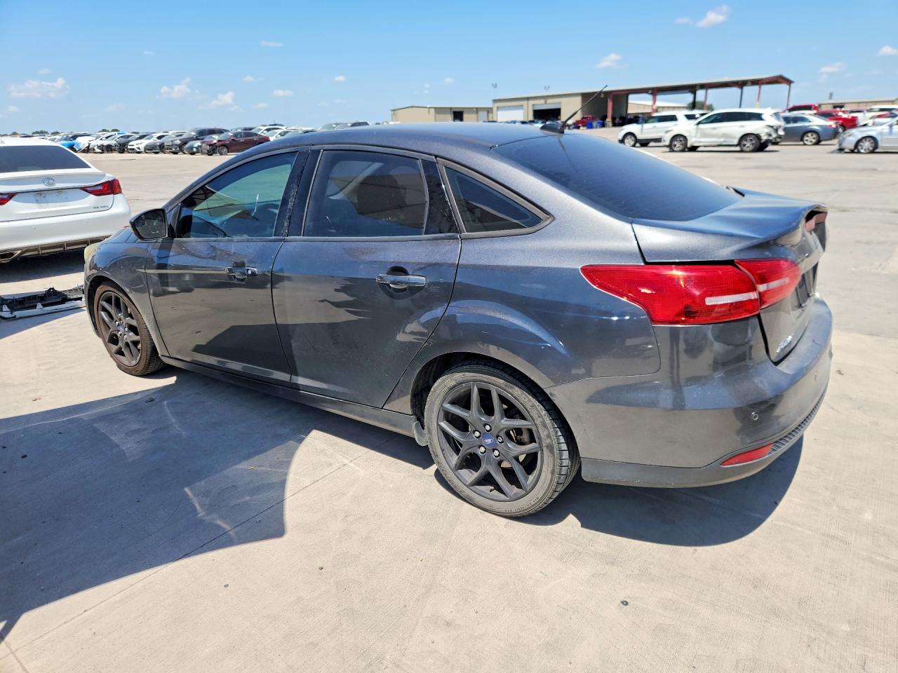 1FADP3F25GL334837 · 2016 FORD FOCUS · 2/12