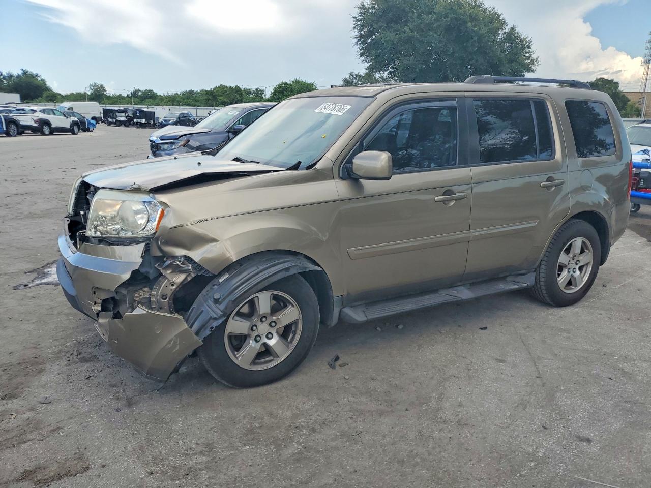 5FNYF3H55BB027573 · 2011 HONDA PILOT