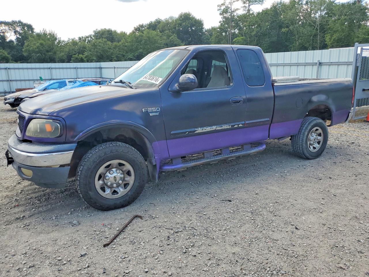 1FTPX28L0XNB70182 · 1999 FORD F250