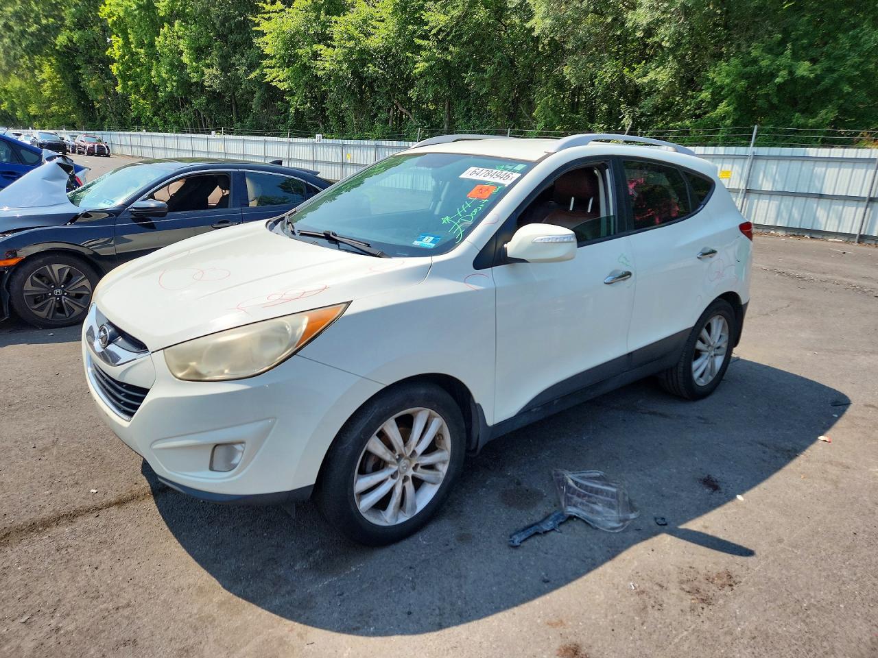 KM8JU3AC1AU078585 · 2010 HYUNDAI TUCSON