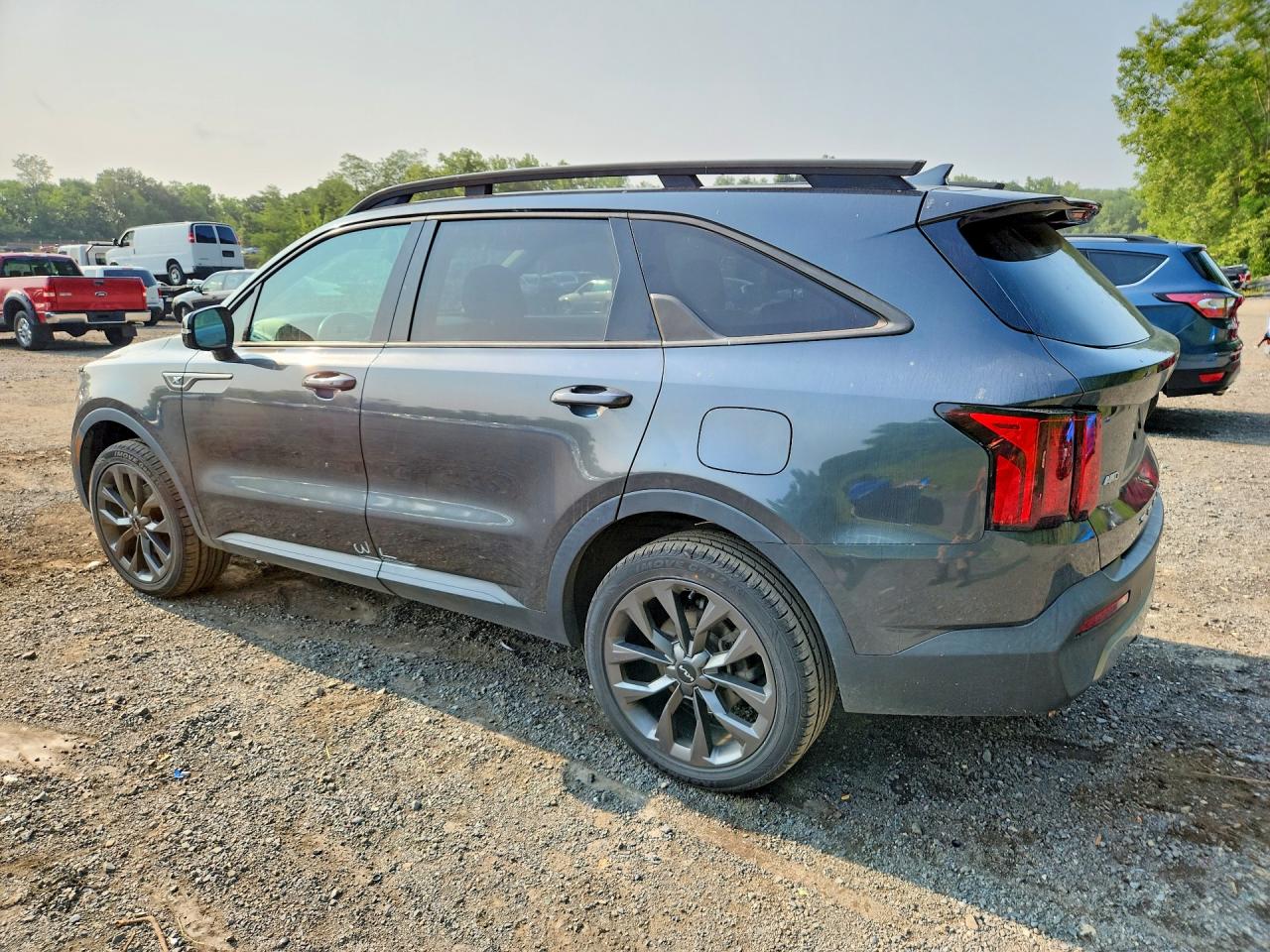 5XYRHDLF3NG129505 · 2022 KIA SORENTO · 2/13