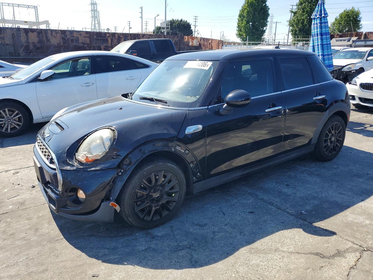 WMWXU3C3XH2F49084 · 2017 MINI COOPER