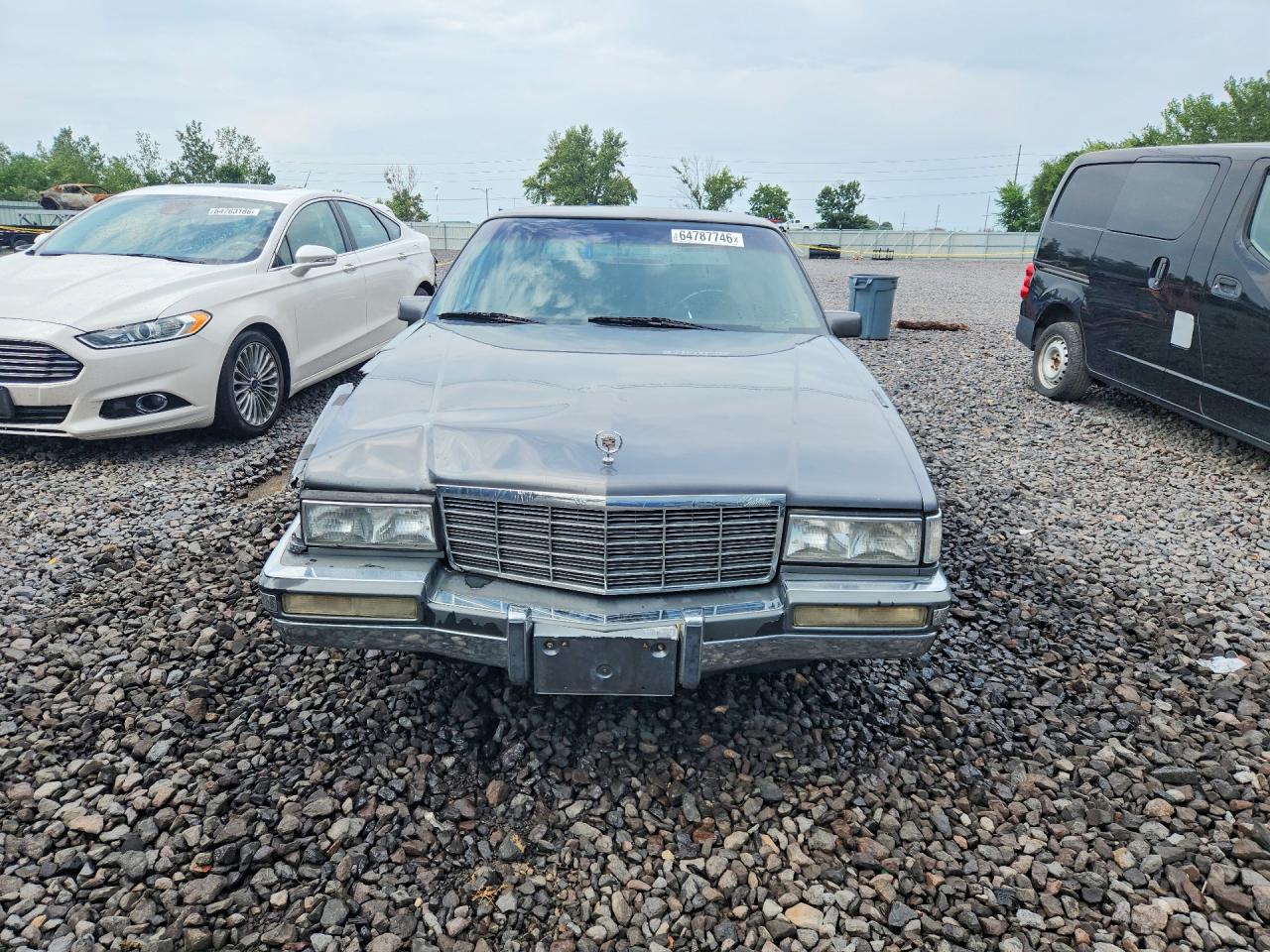 1G6CD53B6N4230897 · 1992 CADILLAC DEVILLE · 5/12