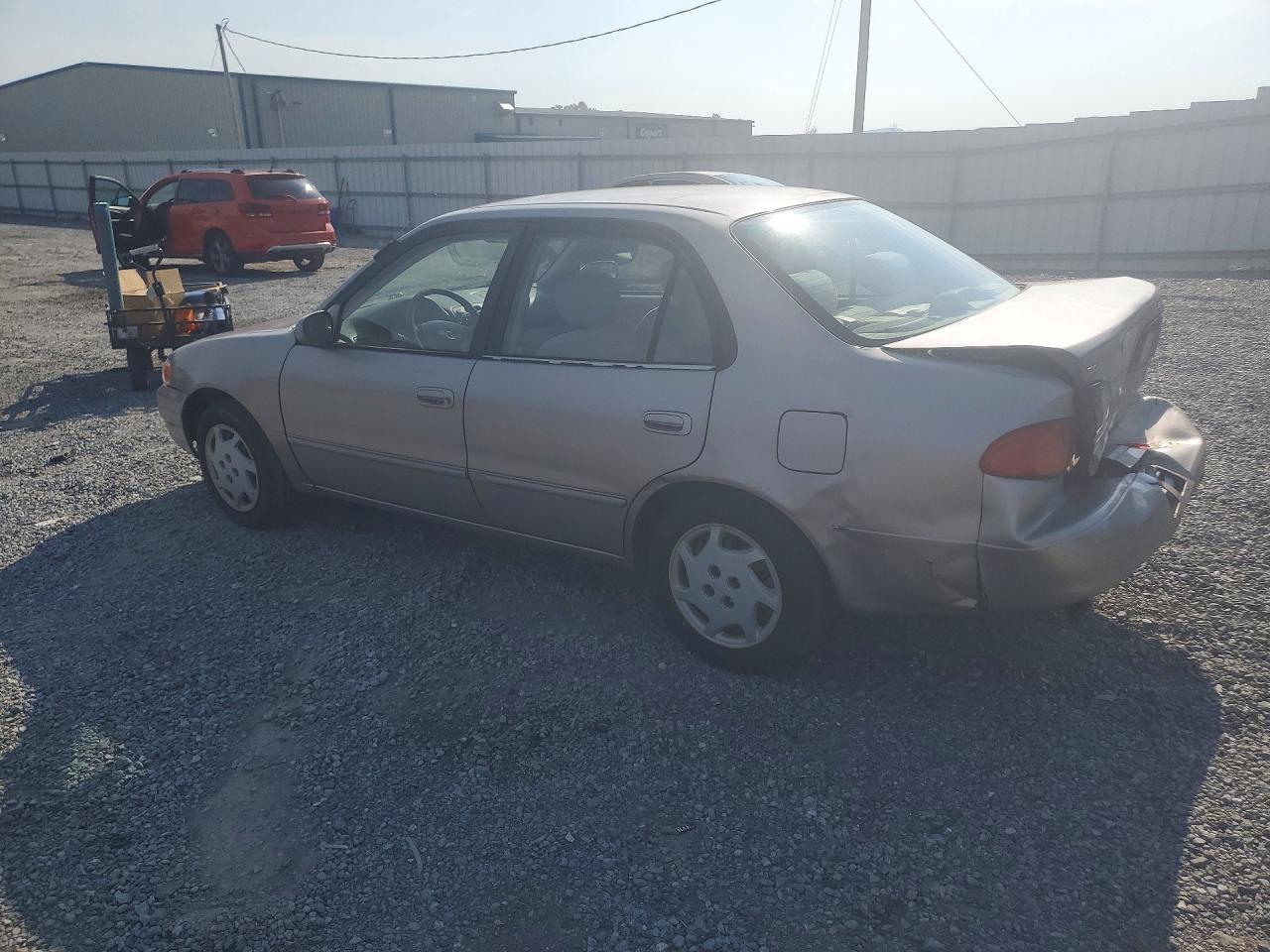 2T1BR12E6YC304819 · 2000 TOYOTA COROLLA · 2/12