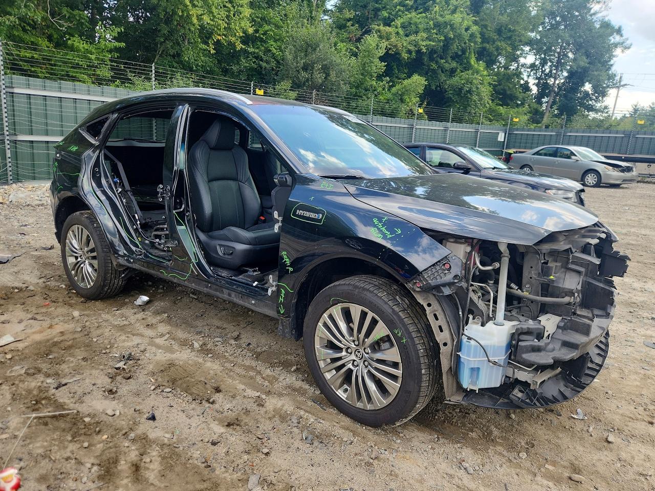 JTEAAAAH4MJ073542 · 2021 TOYOTA VENZA · 4/13