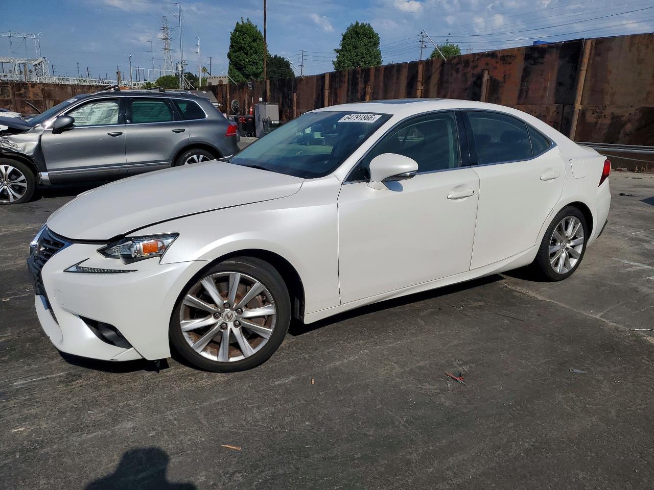 JTHBA1D24G5037622 · 2016 LEXUS IS