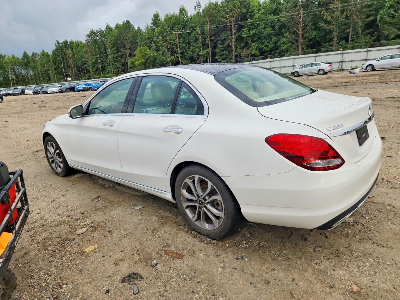 55SWF4KB2HU224185 · 2017 MERCEDES-BENZ C · 2/13