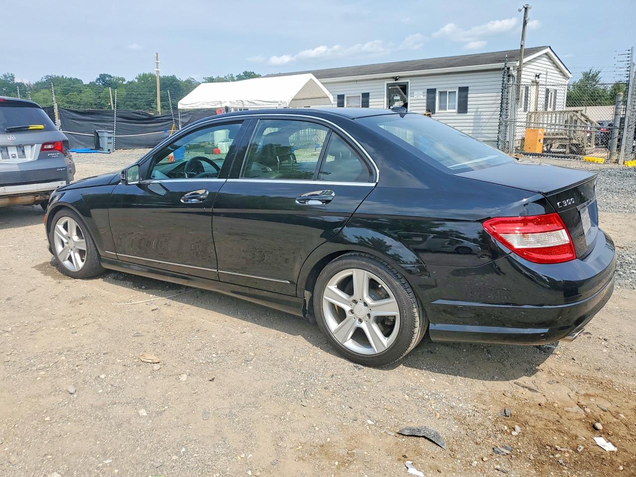 WDDGF8BB6BR175982 · 2011 MERCEDES-BENZ C · 2/12