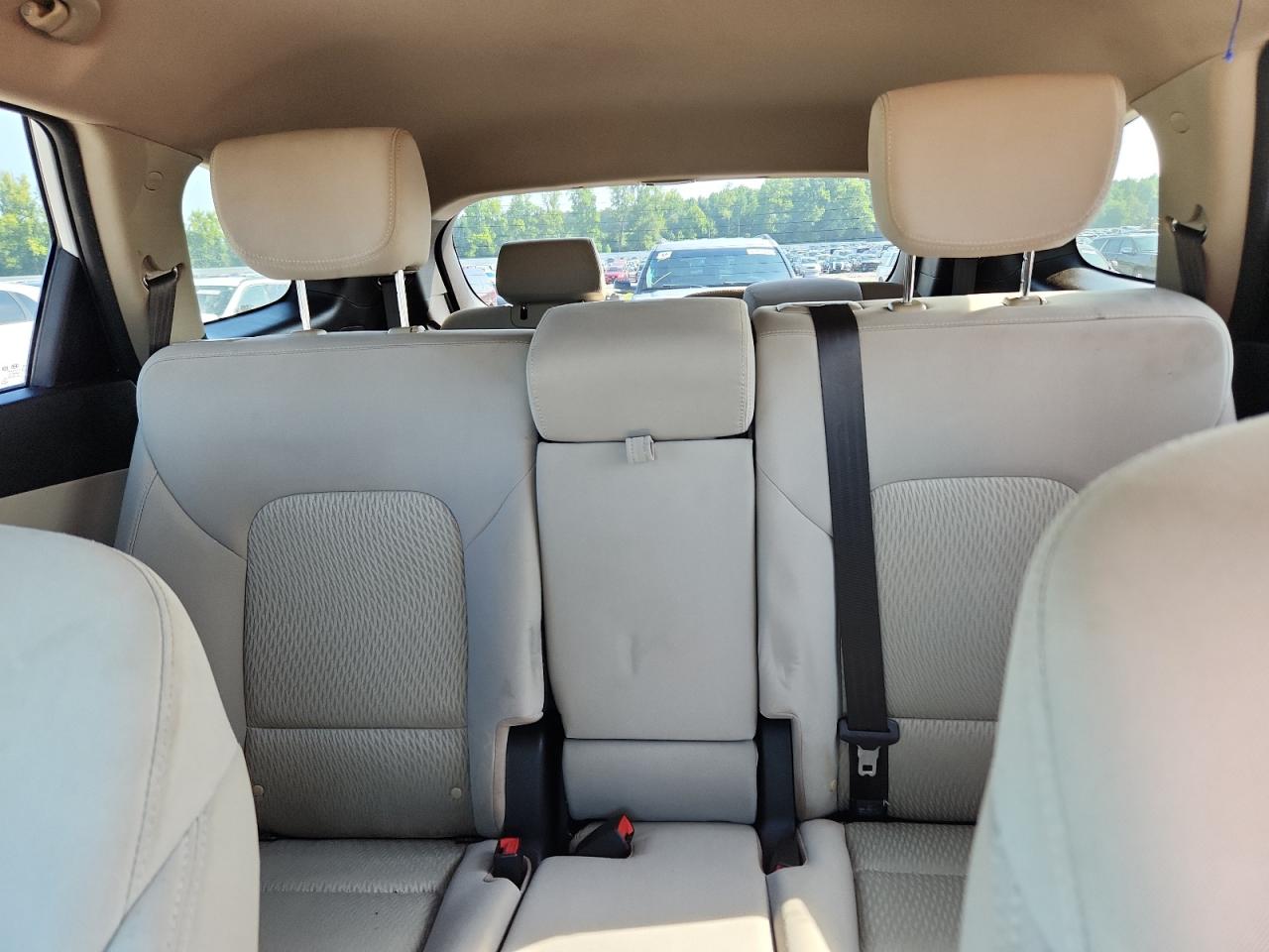 KM8SMDHF9HU255162 · 2017 HYUNDAI SANTA FE · 10/14