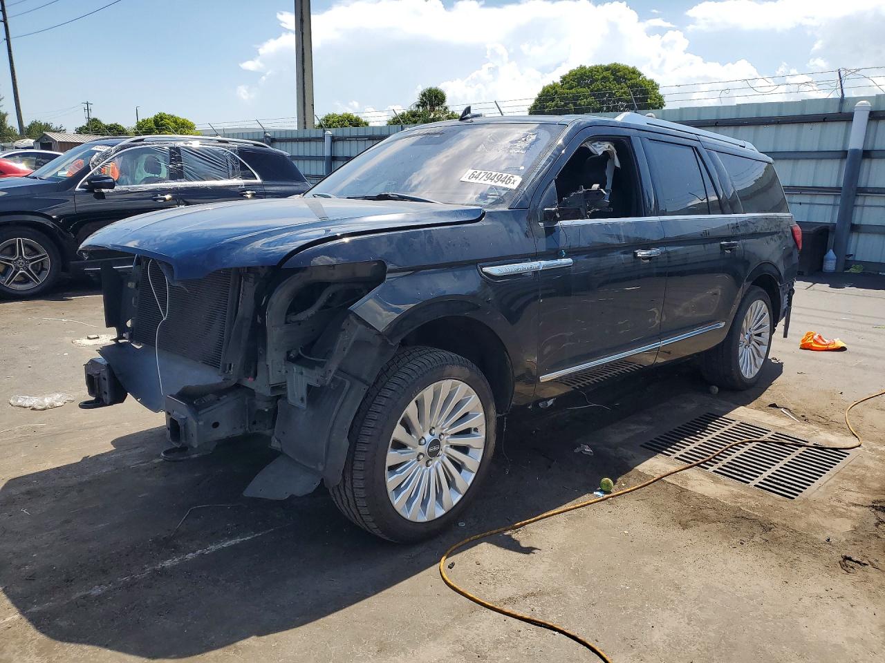 5LMJJ3LT6KEL03386 · 2019 LINCOLN NAVIGATOR