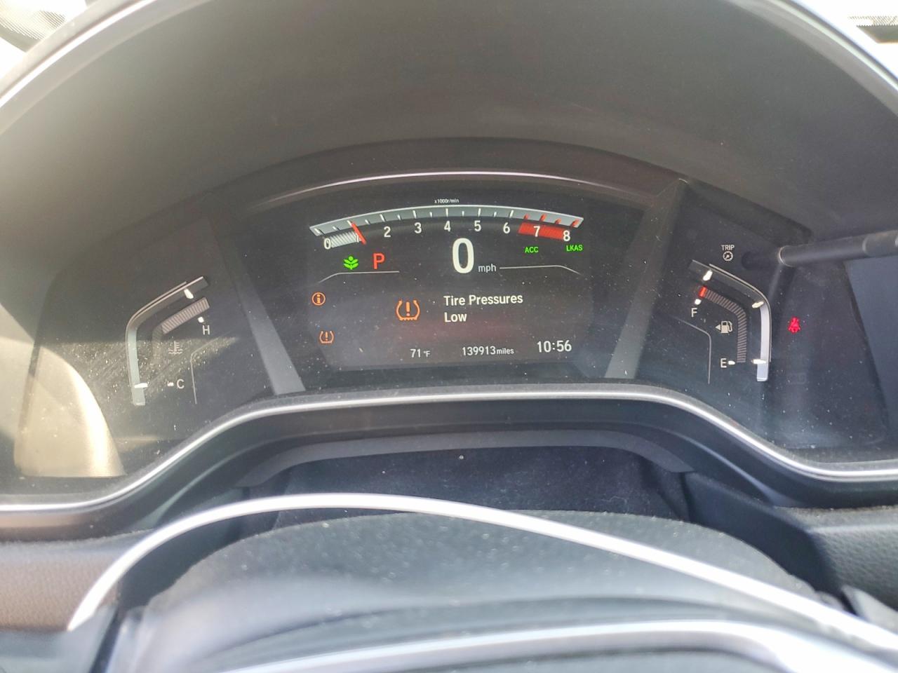 2HKRW2H53JH620086 · 2018 HONDA CR-V · 9/13