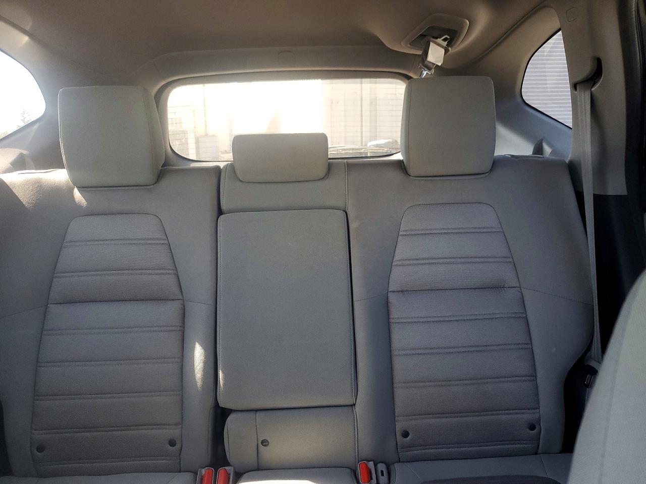 2HKRW2H53JH620086 · 2018 HONDA CR-V · 10/13