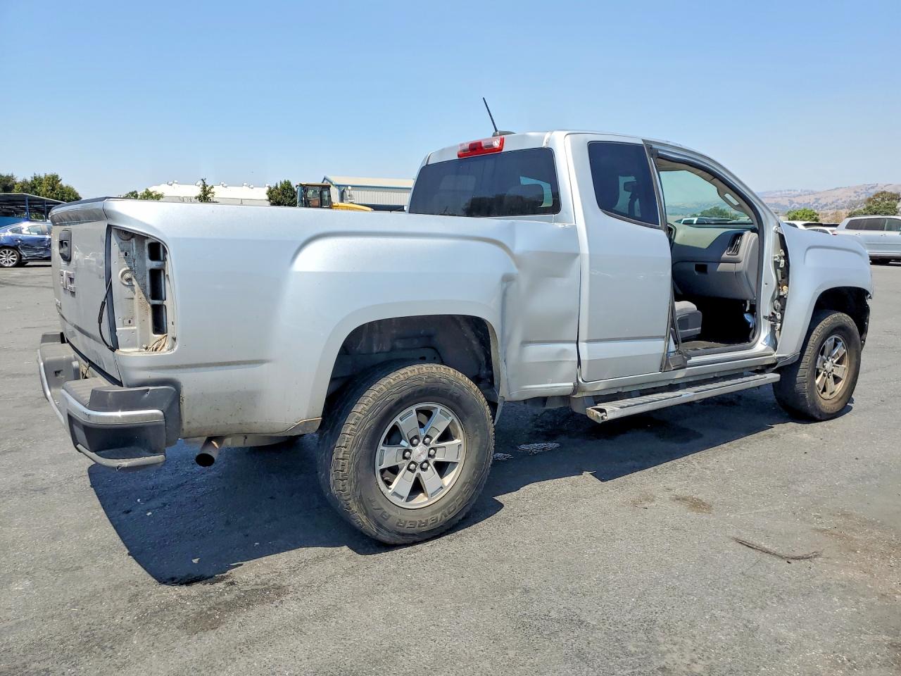 1GTH5BEA8H1252800 · 2017 GMC CANYON · 3/13