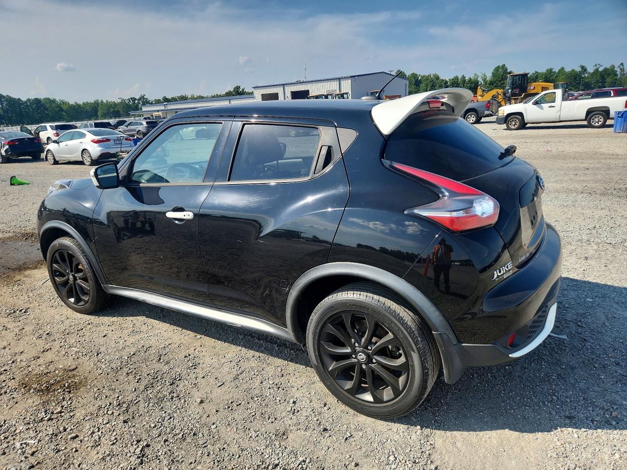 JN8AF5MRXHT703063 · 2017 NISSAN JUKE · 2/13