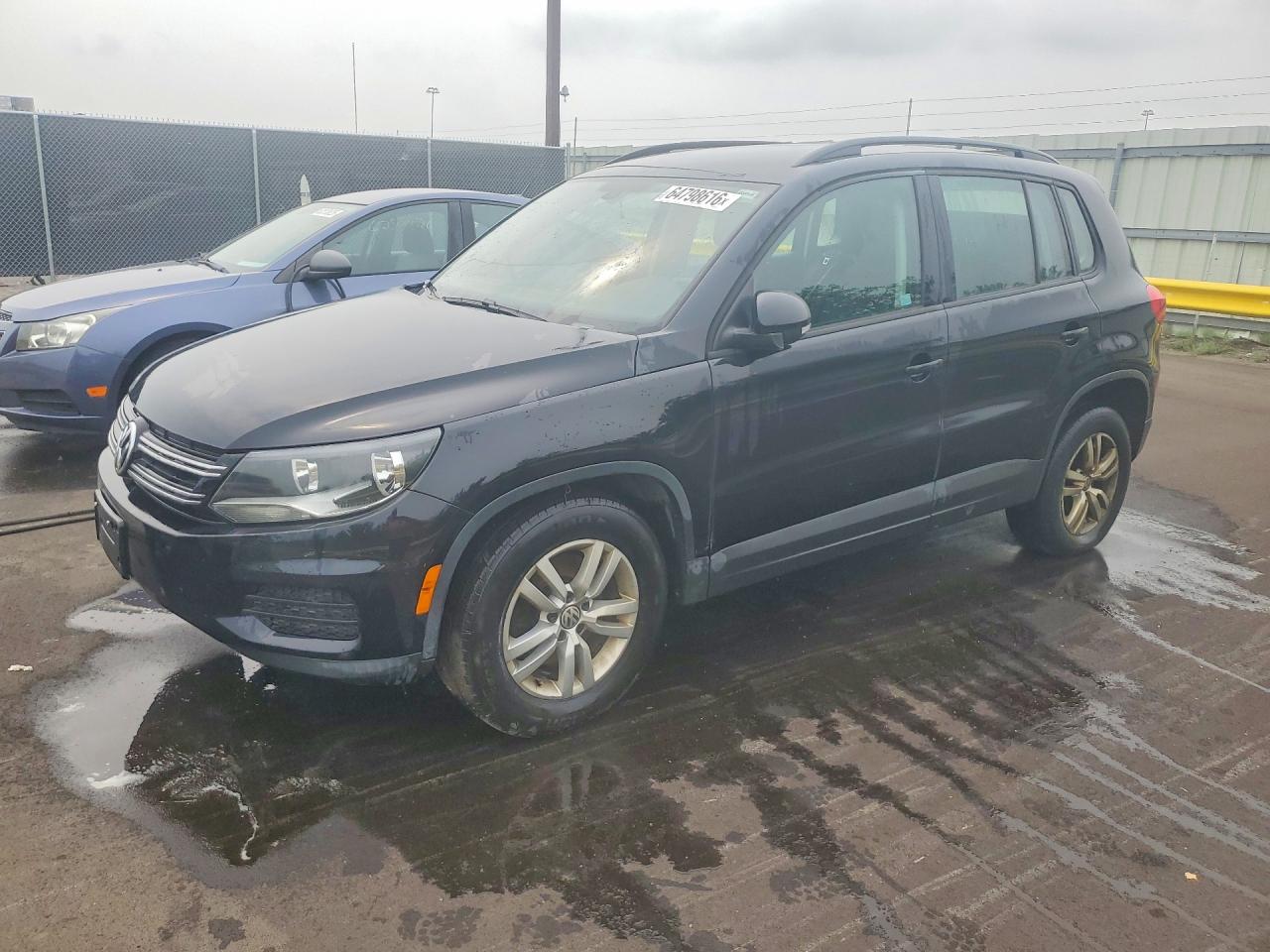 WVGBV7AX5HK000134 · 2017 VOLKSWAGEN TIGUAN