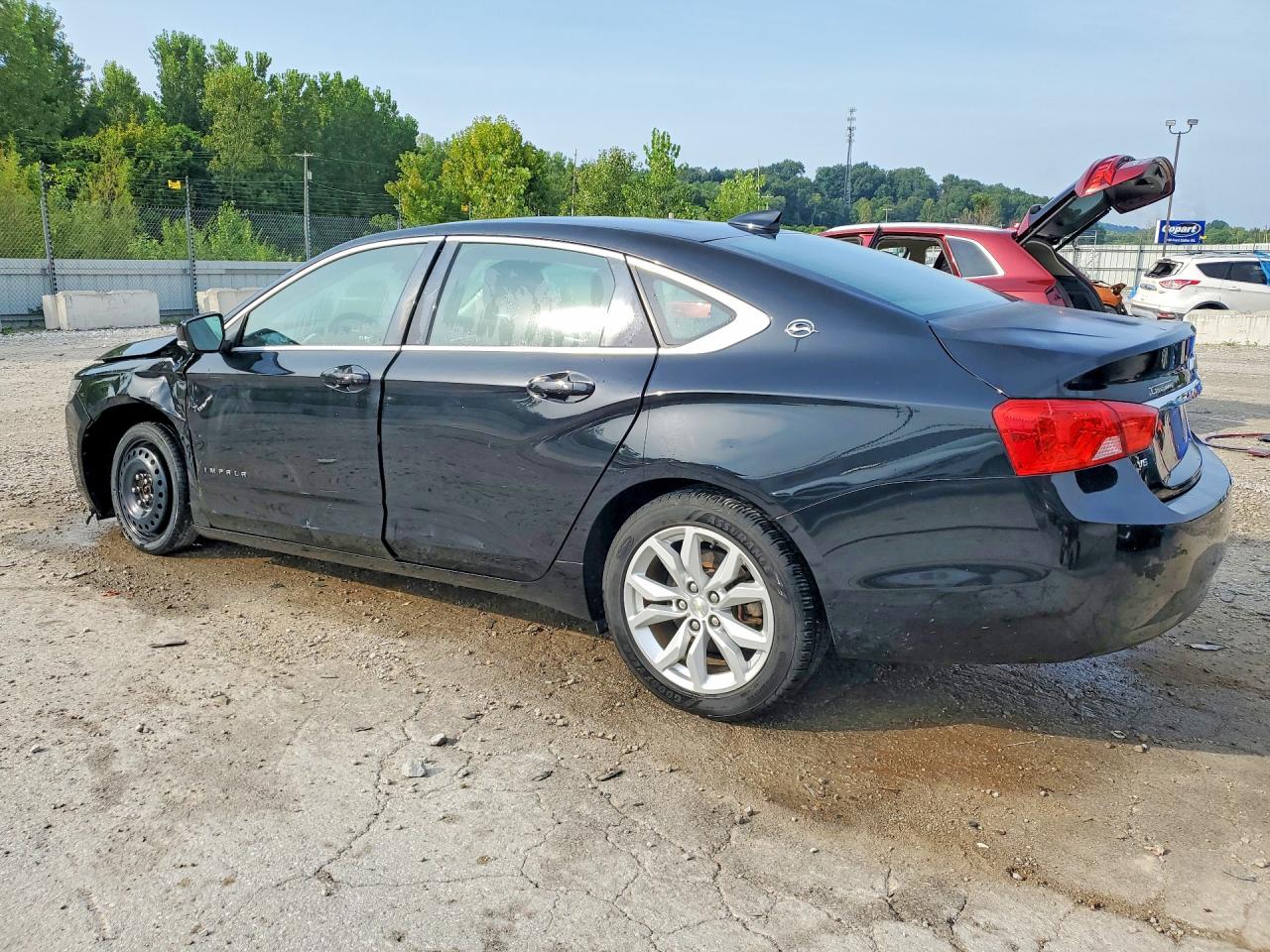 1G1105S33JU115915 · 2018 CHEVROLET IMPALA · 2/13
