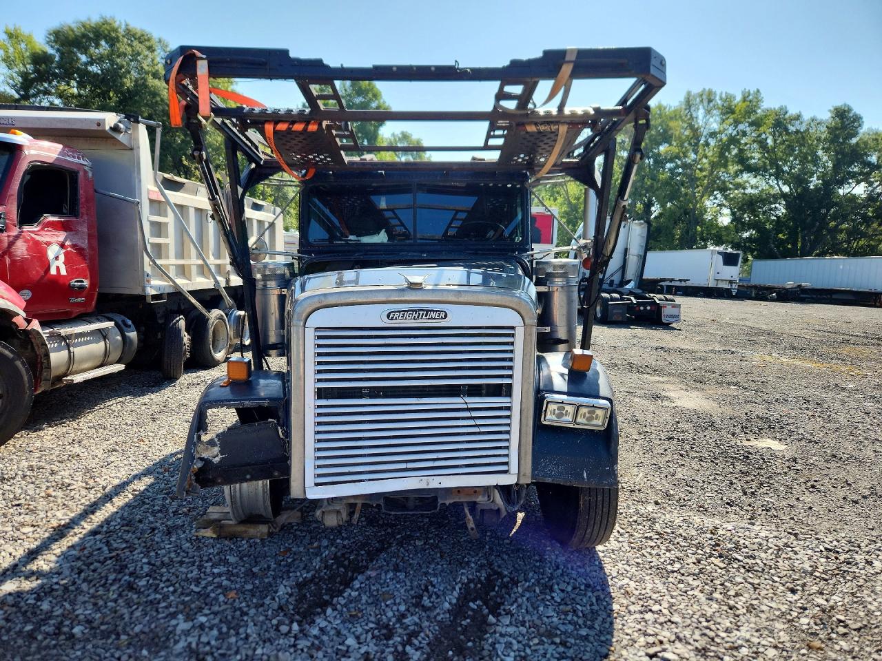 1FVNDXYB41PH58223 · 2001 FREIGHTLINER CONVENTIONAL · 5/13