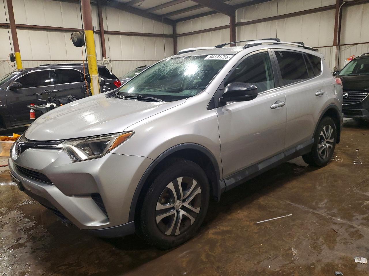 2T3BFREV7GW435779 · 2016 TOYOTA RAV4