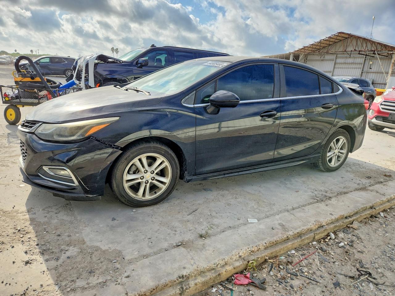 1G1BE5SM6H7199607 · 2017 CHEVROLET CRUZE