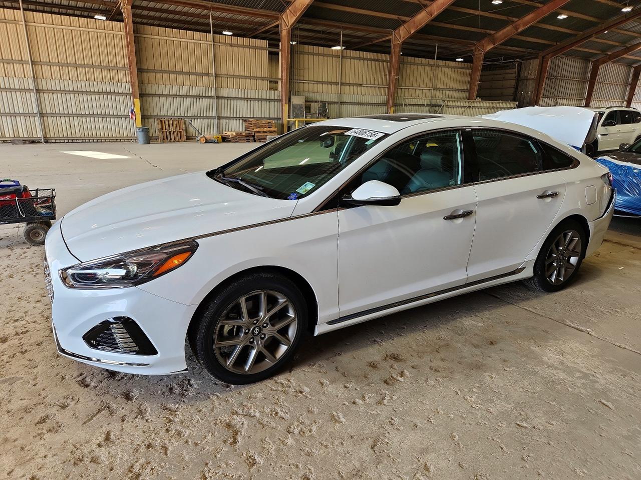 5NPE34AB9JH666797 · 2018 HYUNDAI SONATA