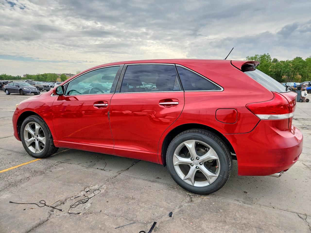 4T3ZK3BB8AU032001 · 2010 TOYOTA VENZA · 2/13