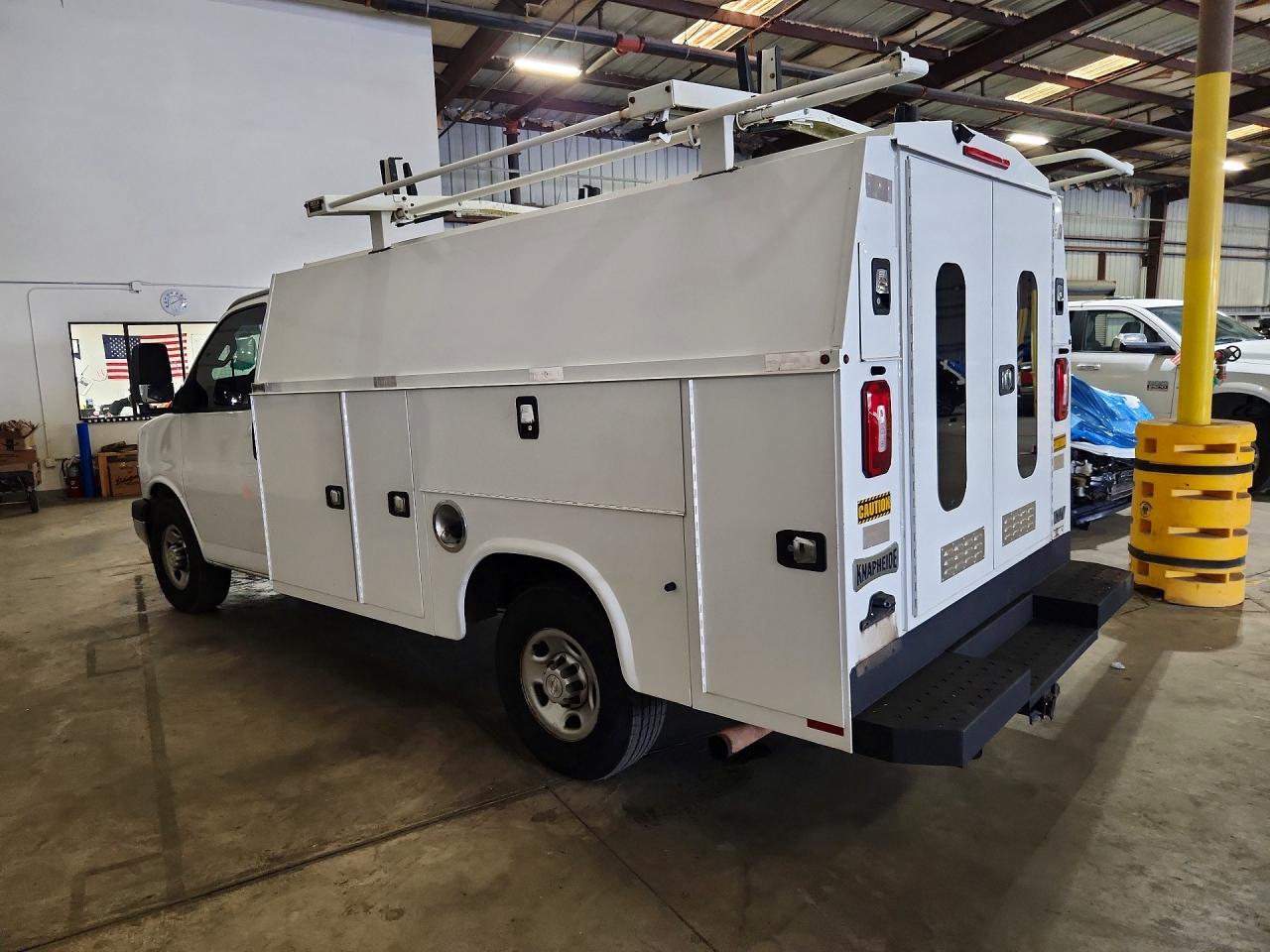 1GB0GRFGXK1195336 · 2019 CHEVROLET EXPRESS G3500 · 2/12
