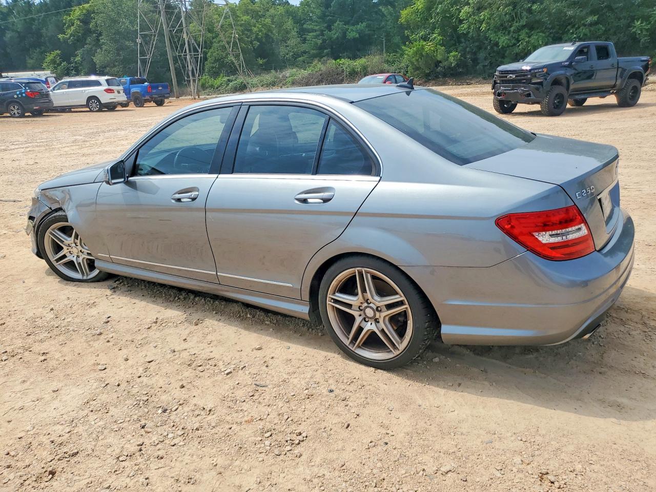 WDDGF4HB9DR243873 · 2013 MERCEDES-BENZ C · 2/12