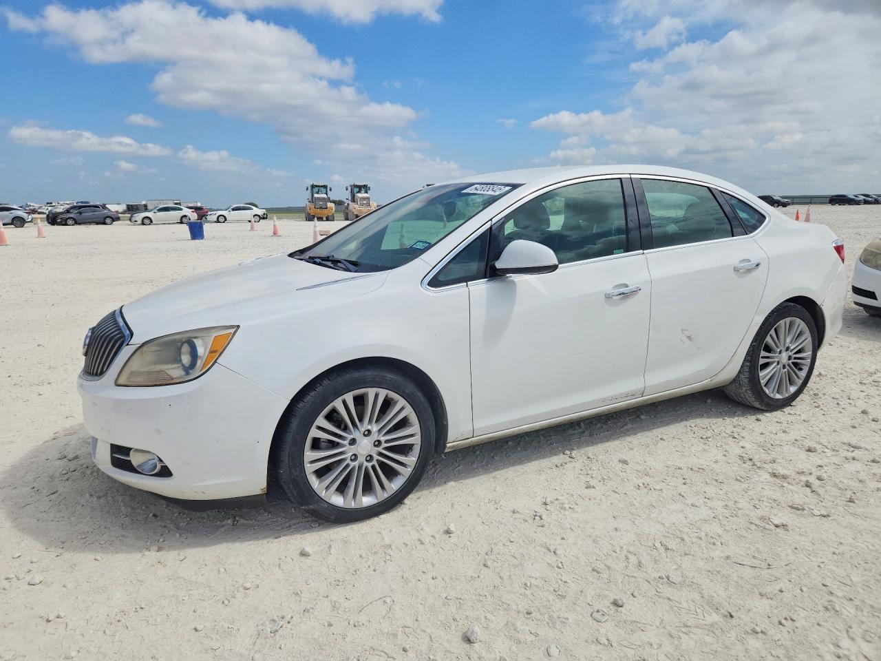 1G4PP5SK1E4172412 · 2014 BUICK VERANO
