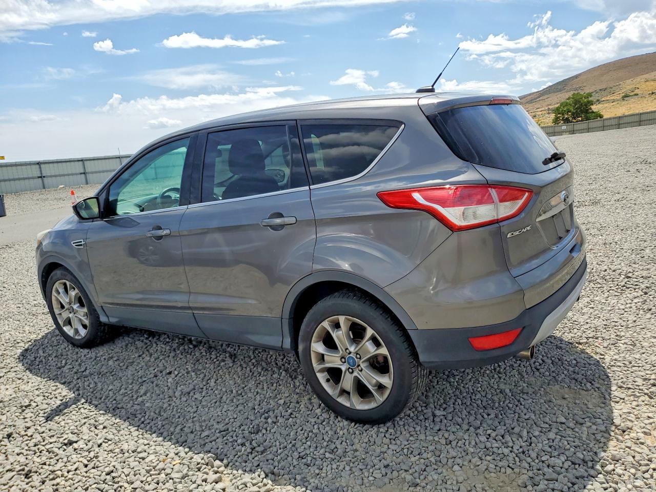 1FMCU0HX5DUB55639 · 2013 FORD ESCAPE · 2/13