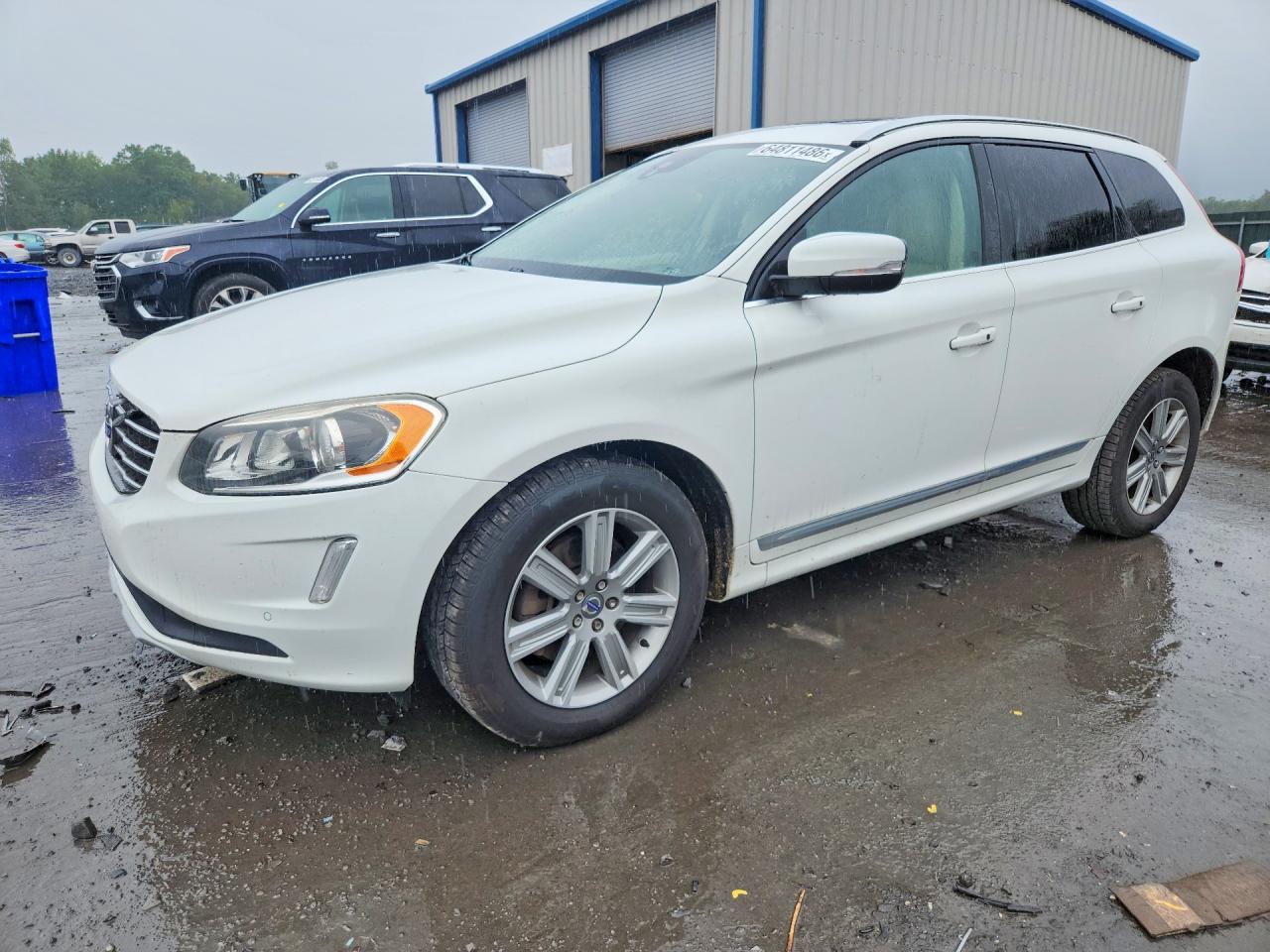 YV4902RK0G2788605 · 2016 VOLVO XC60
