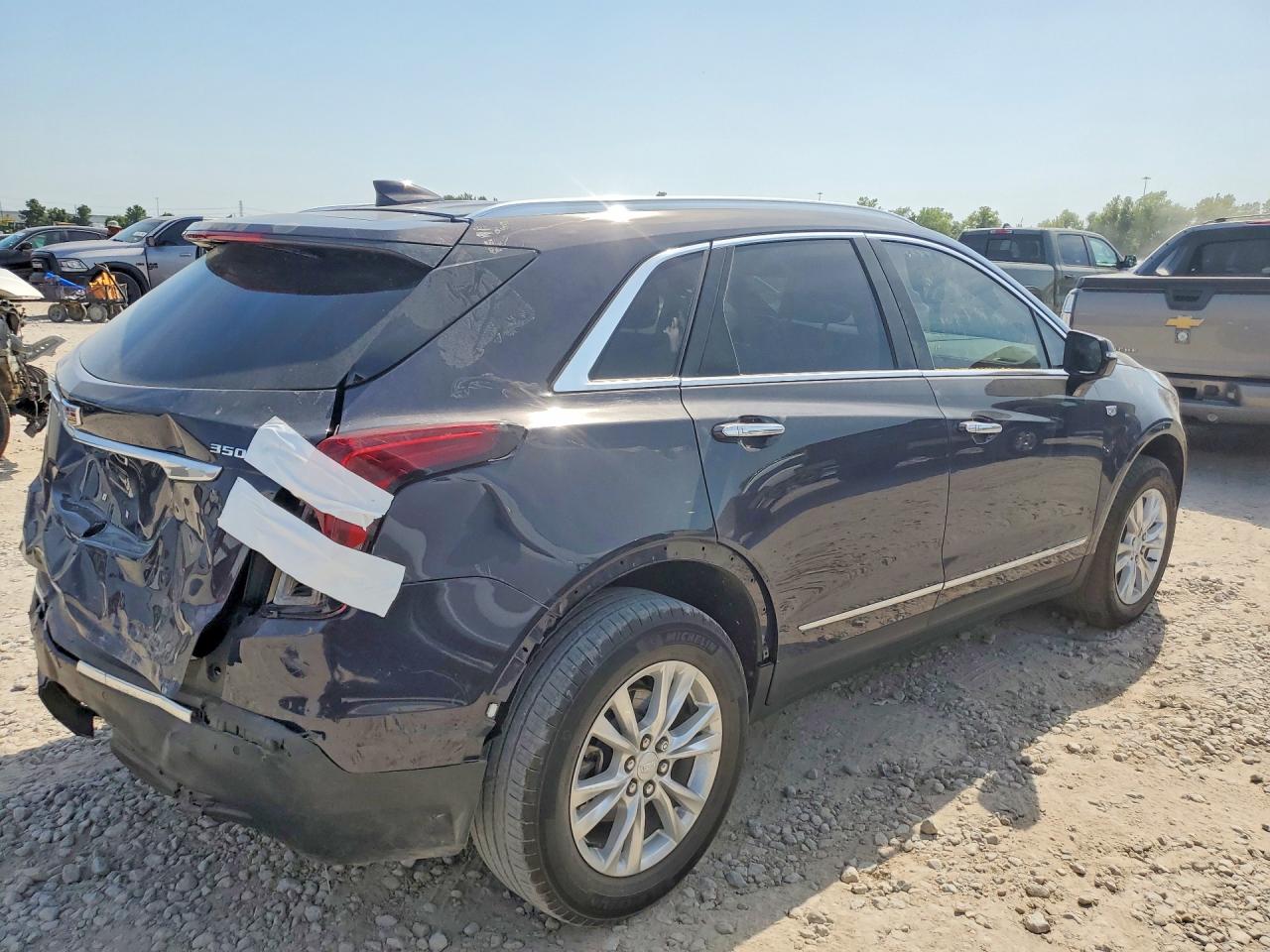 1GYKNAR41SZ136877 · 2025 CADILLAC XT5 · 3/13