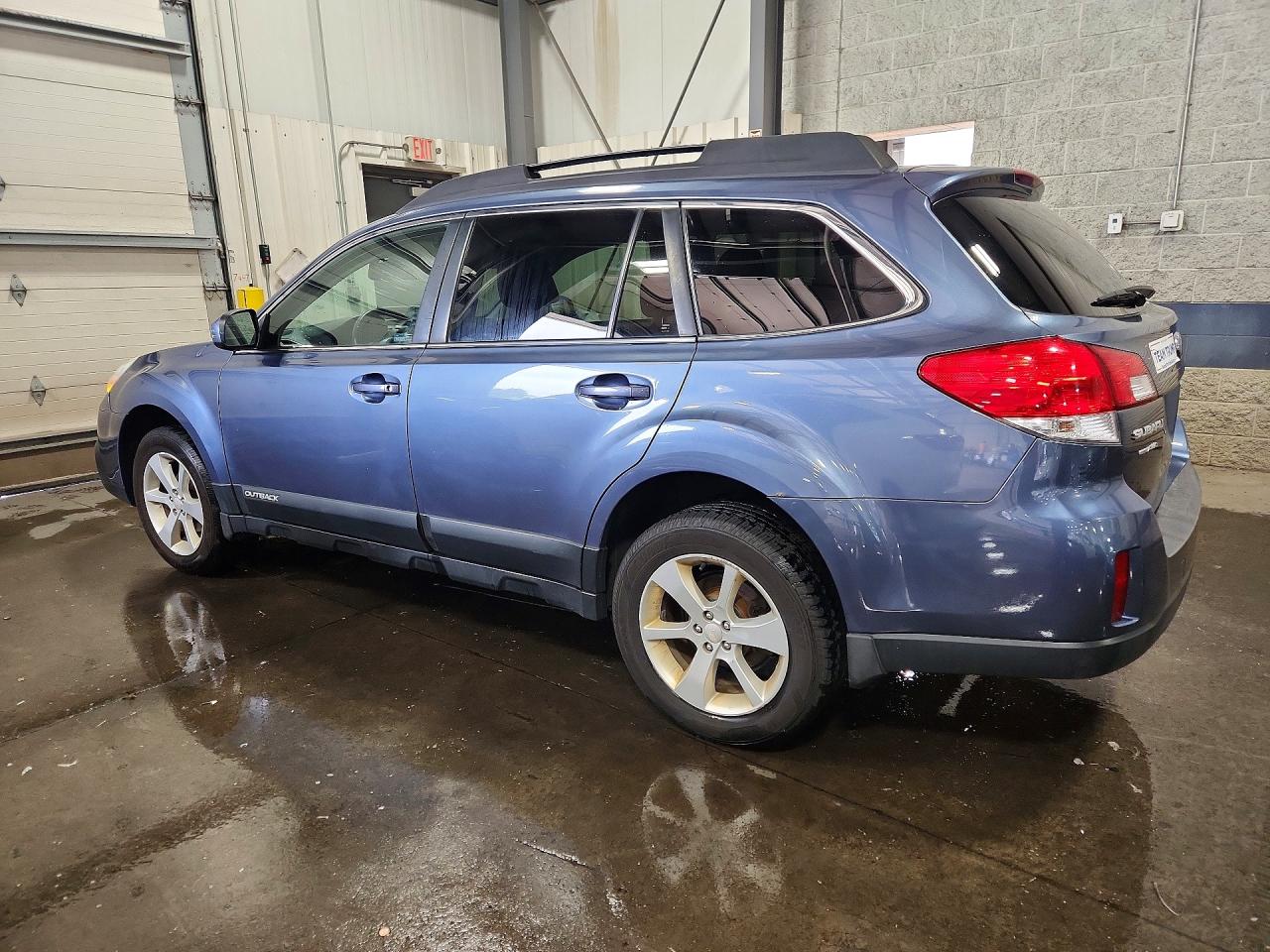 4S4BRCCC8D3307857 · 2013 SUBARU OUTBACK · 2/12