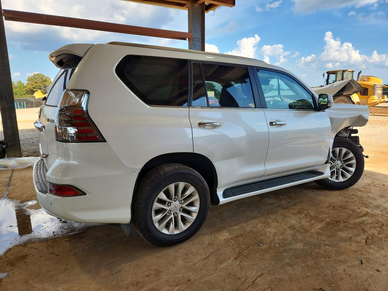 JTJAM7BX2M5279677 · 2021 LEXUS GX · 3/14