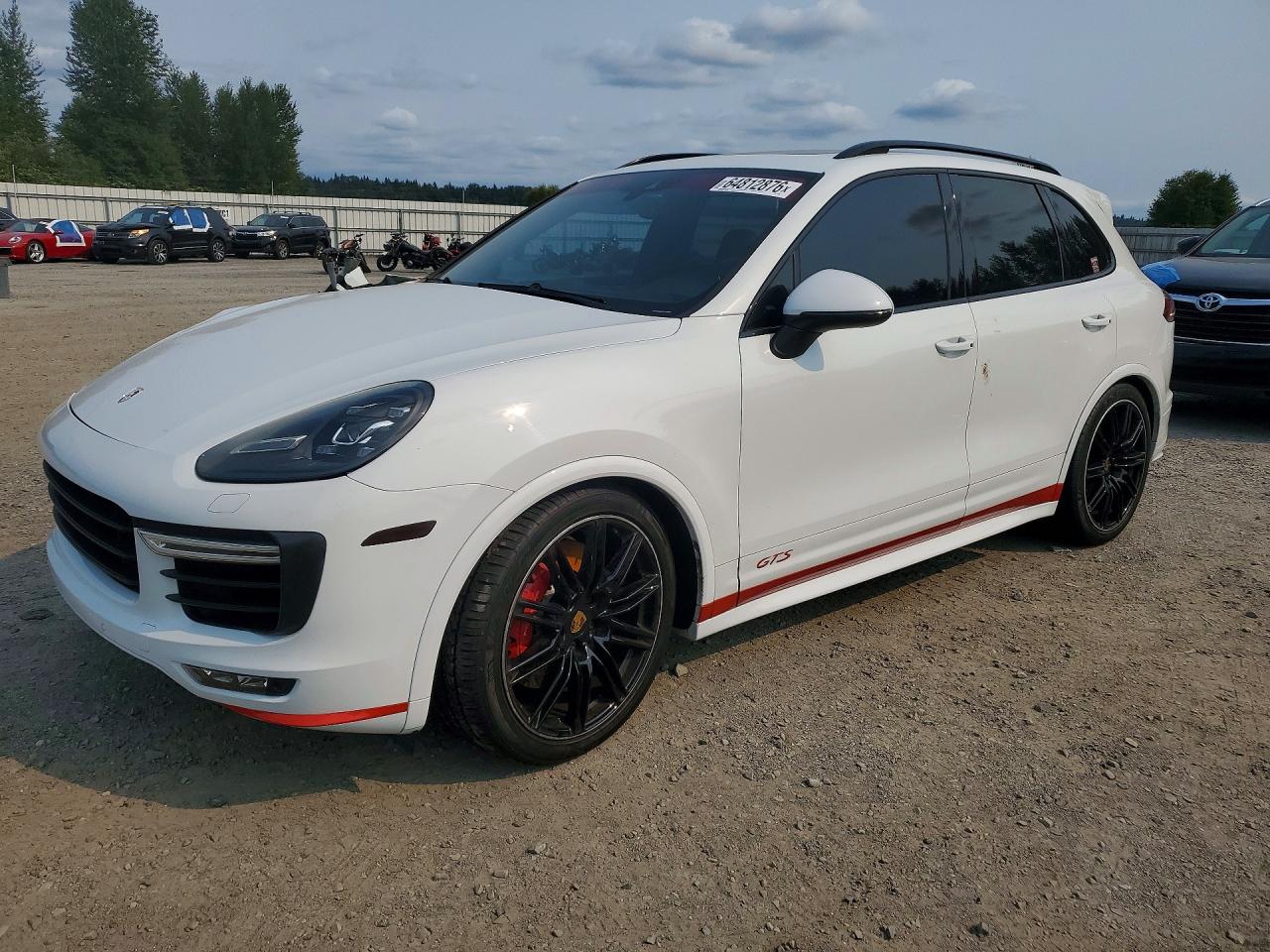 2016 PORSCHE CAYENNE