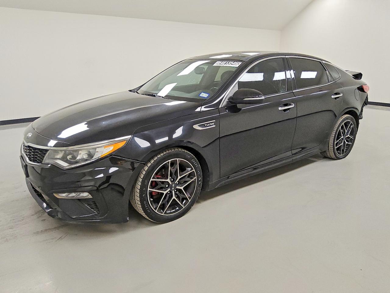 5XXGW4L23KG290852 · 2019 KIA OPTIMA