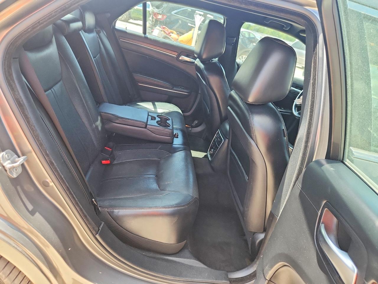 2C3CCAPTXCH234676 · 2012 CHRYSLER 300C · 10/12