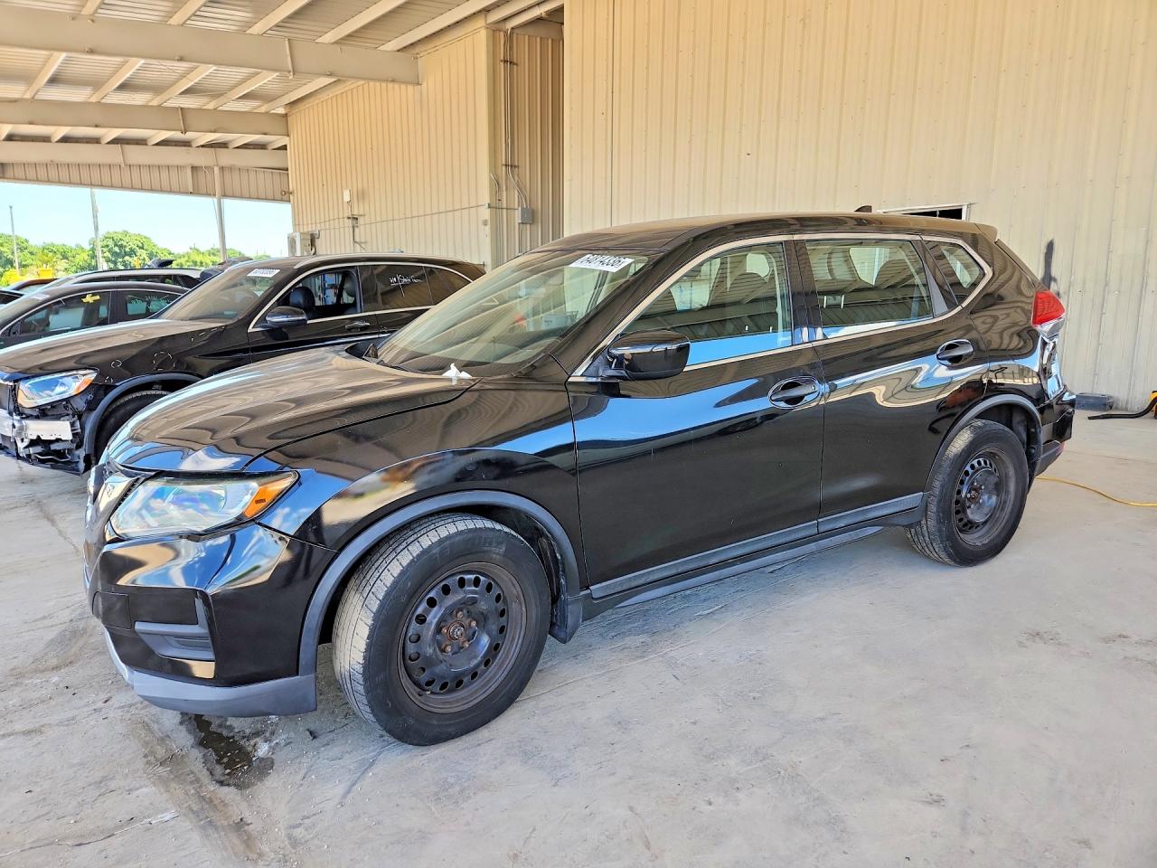 KNMAT2MV5HP587943 · 2017 NISSAN ROGUE