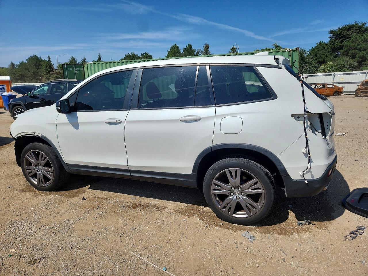 5FNYF8H58MB022383 · 2021 HONDA PASSPORT · 2/13