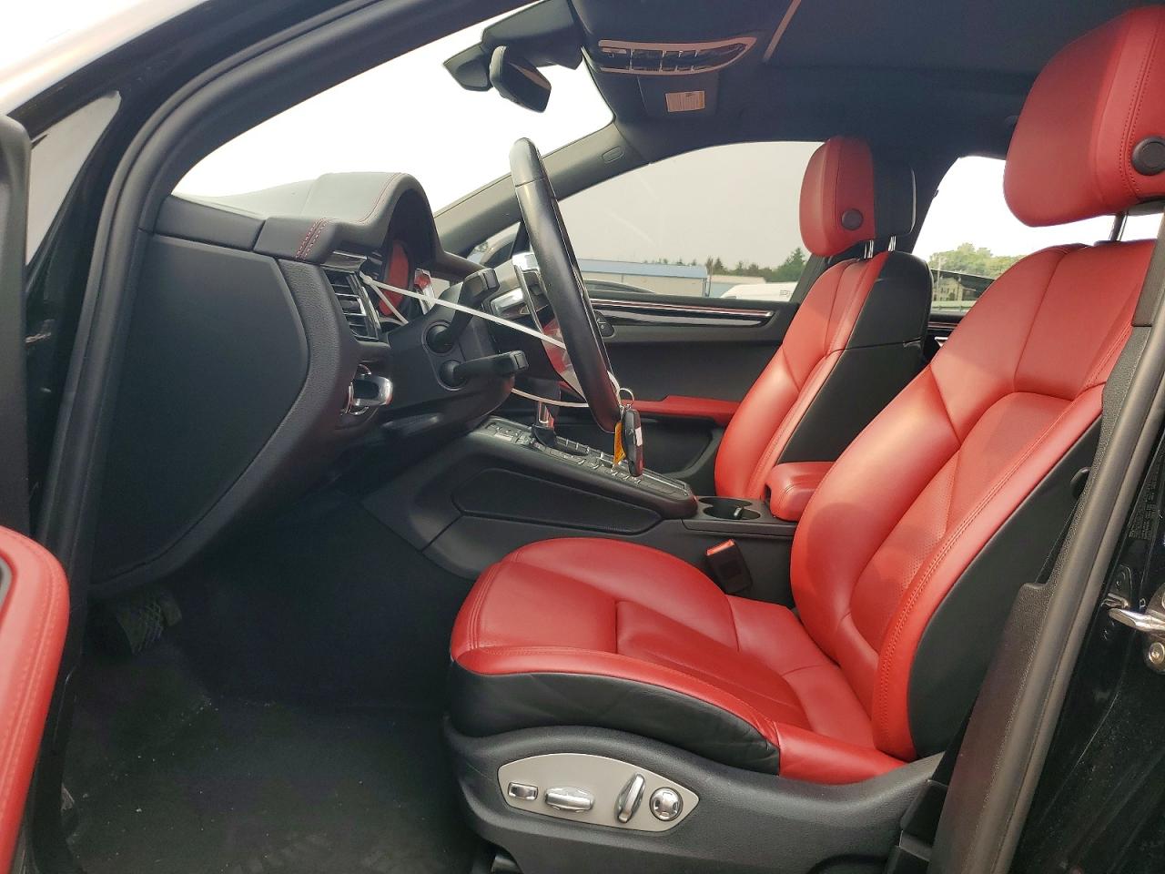 WP1AB2A59MLB36330 · 2021 PORSCHE MACAN · 7/14