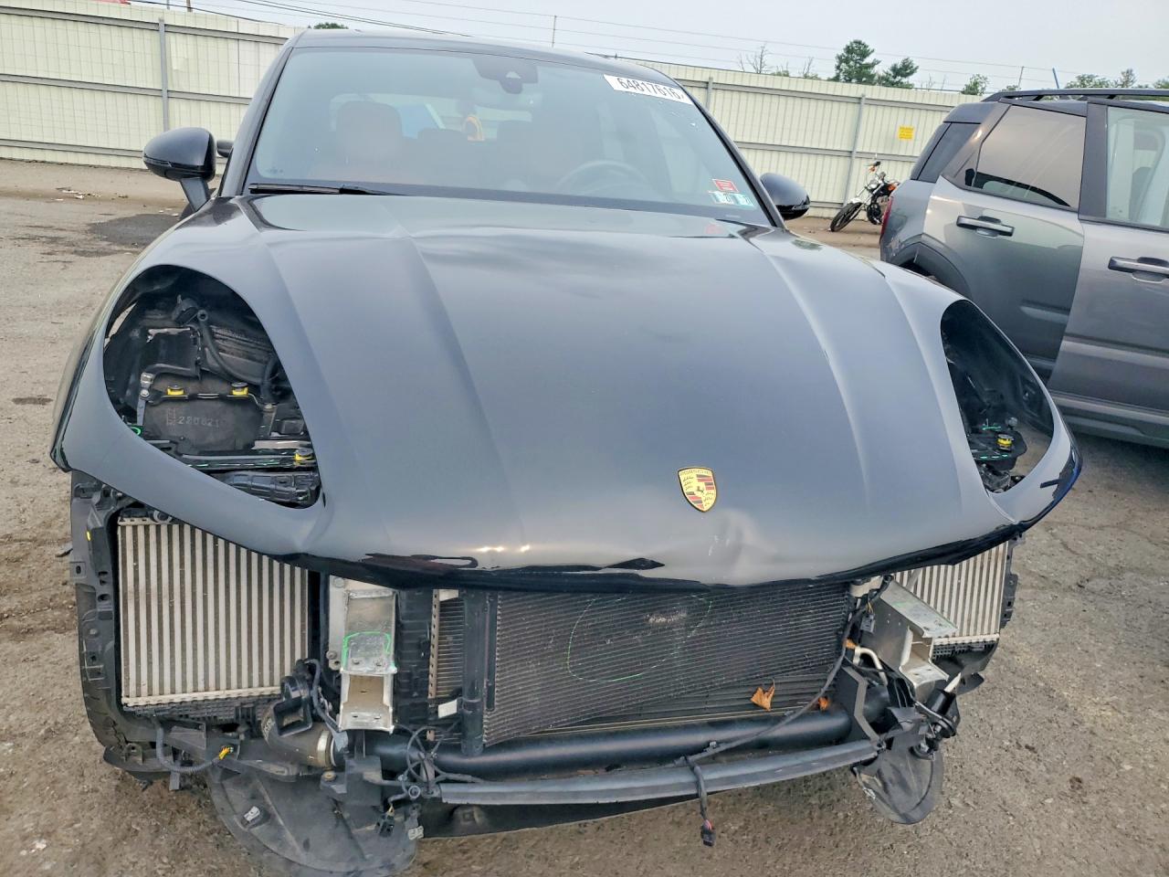 WP1AB2A59MLB36330 · 2021 PORSCHE MACAN · 5/14